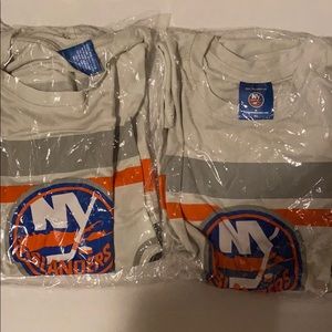NY islanders tshirt